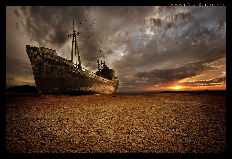Desert-Ship_Desktop